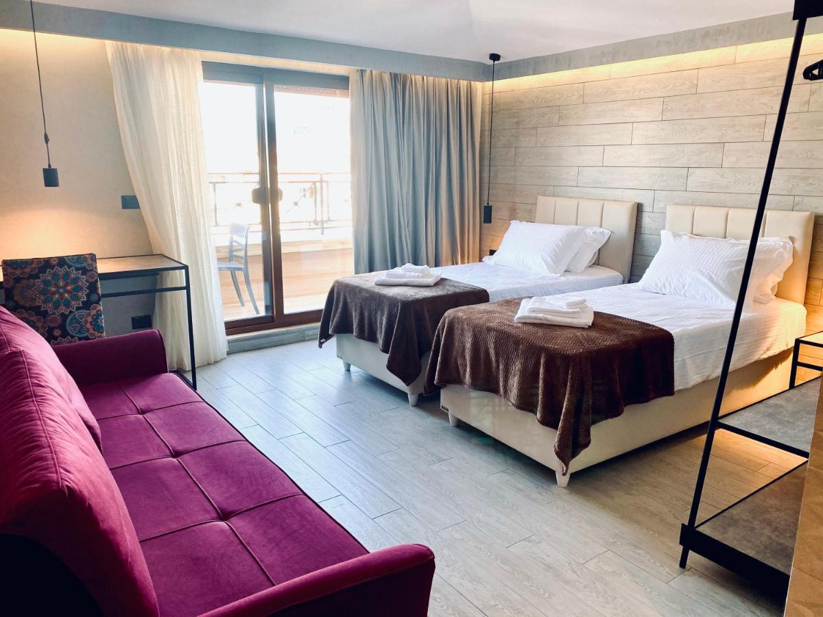 Deluxe Rooms In Blloku Area Тирана Екстериор снимка