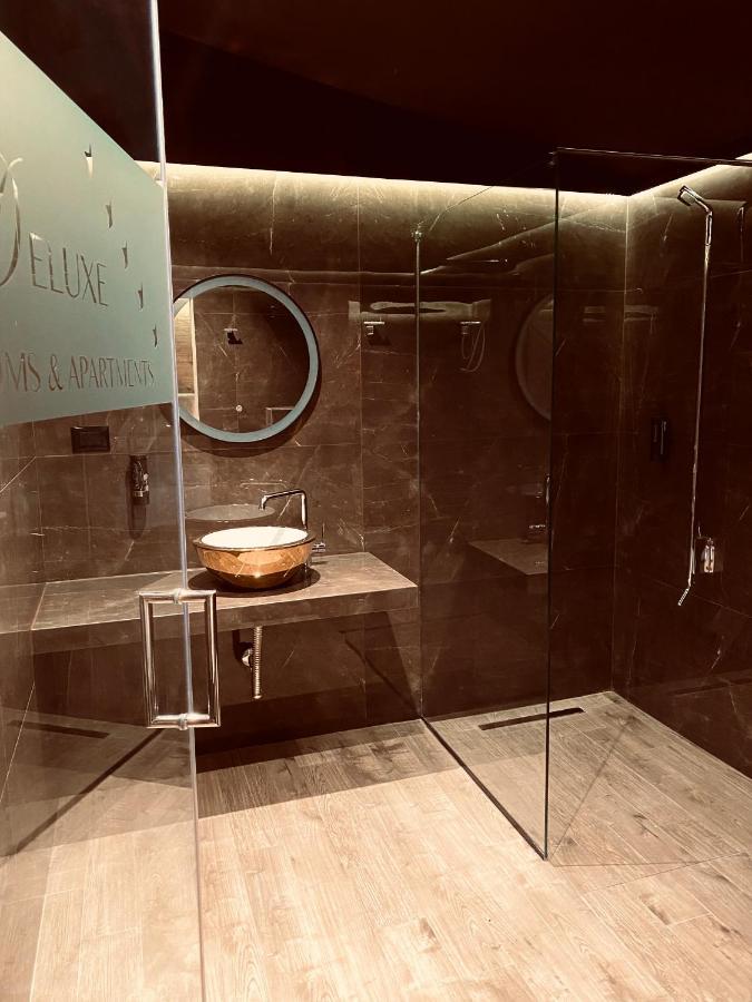 Deluxe Rooms In Blloku Area Тирана Екстериор снимка