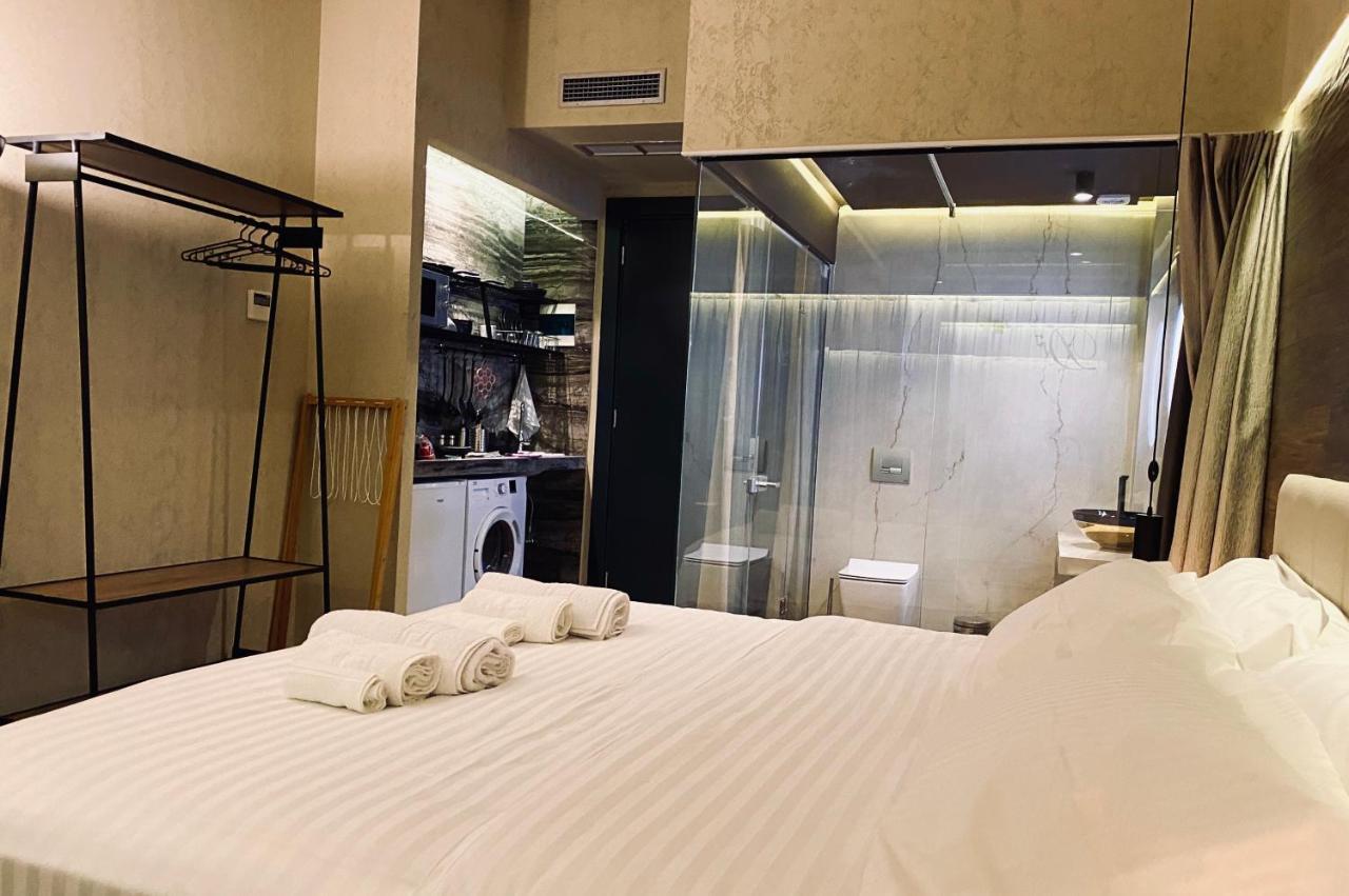 Deluxe Rooms In Blloku Area Тирана Екстериор снимка